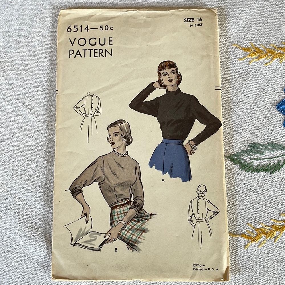 Vogue Pattern 6514, fitted tuck-in blouse w high neck pattern ca 1940s, bust 34